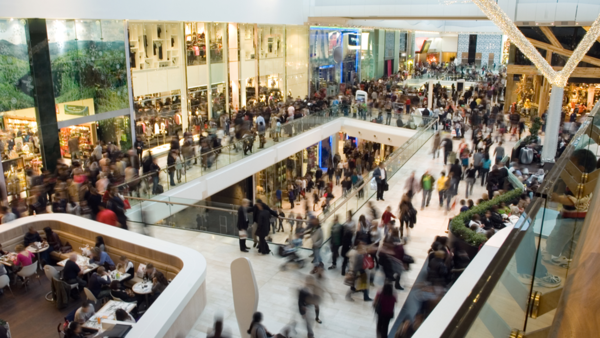 Large open spaces, crowded areas